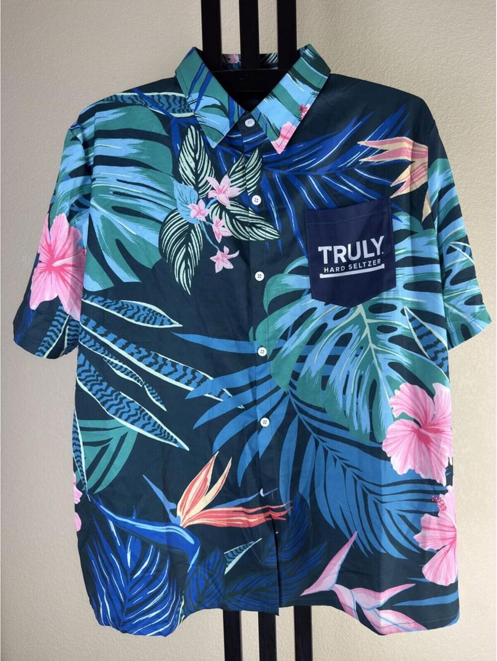 Truly Hard Seltzer Hawaiian Shirt Mens XLTropical Floral Promo Button Up